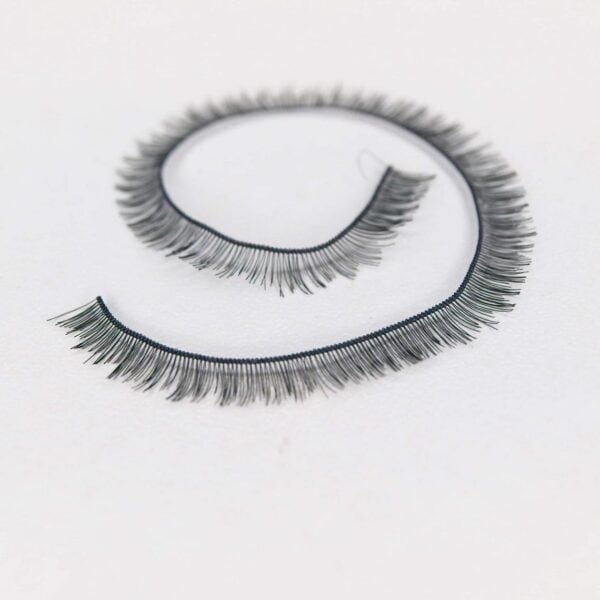 Eyelashes for dolls